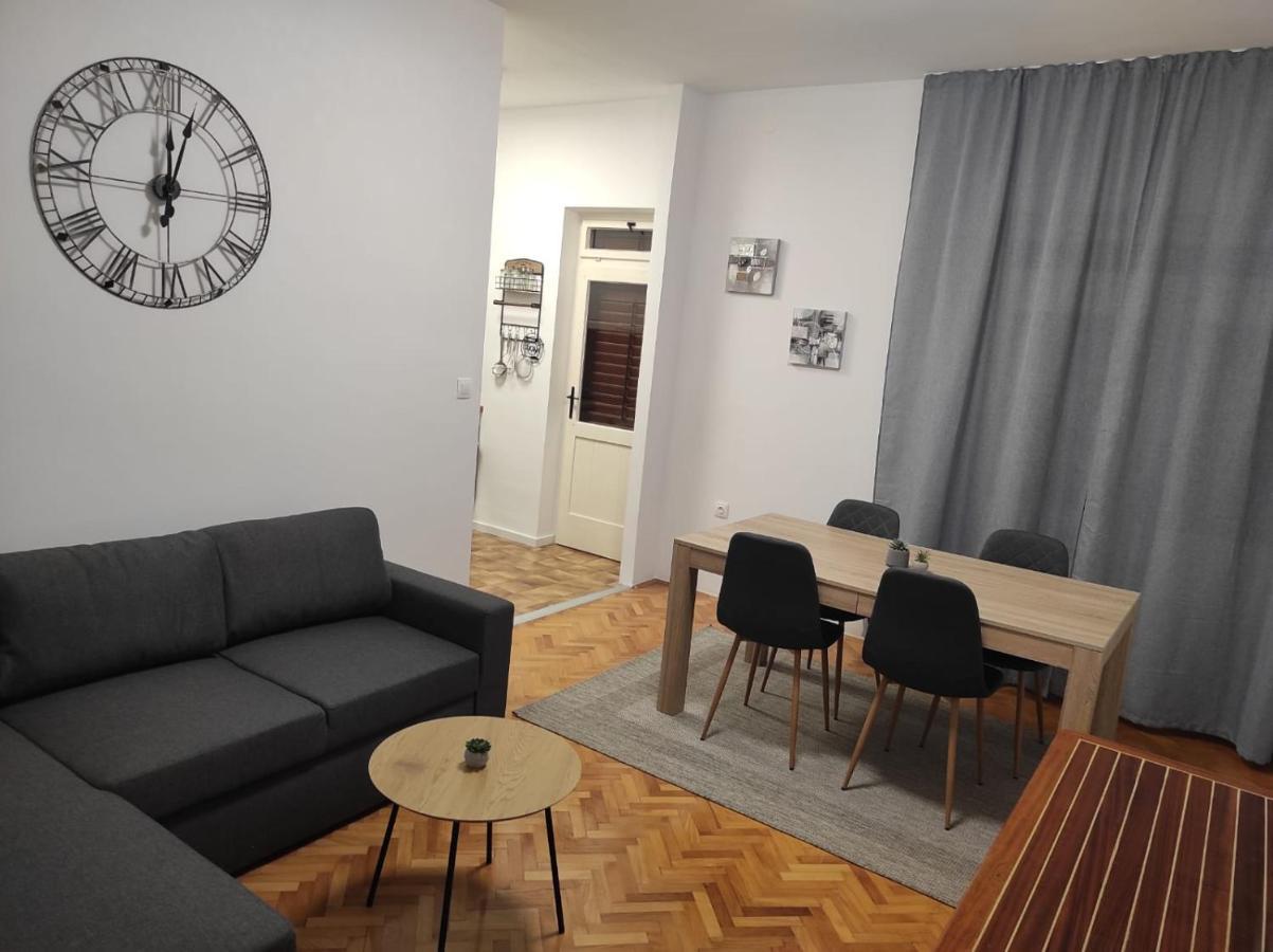 Apartment Ivano Водице Екстериор снимка