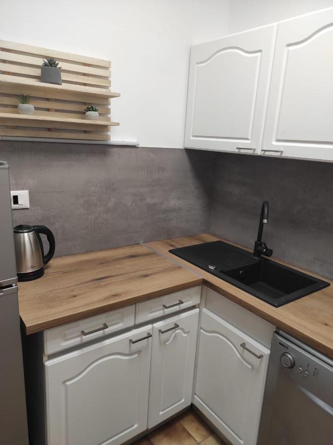 Apartment Ivano Водице Екстериор снимка