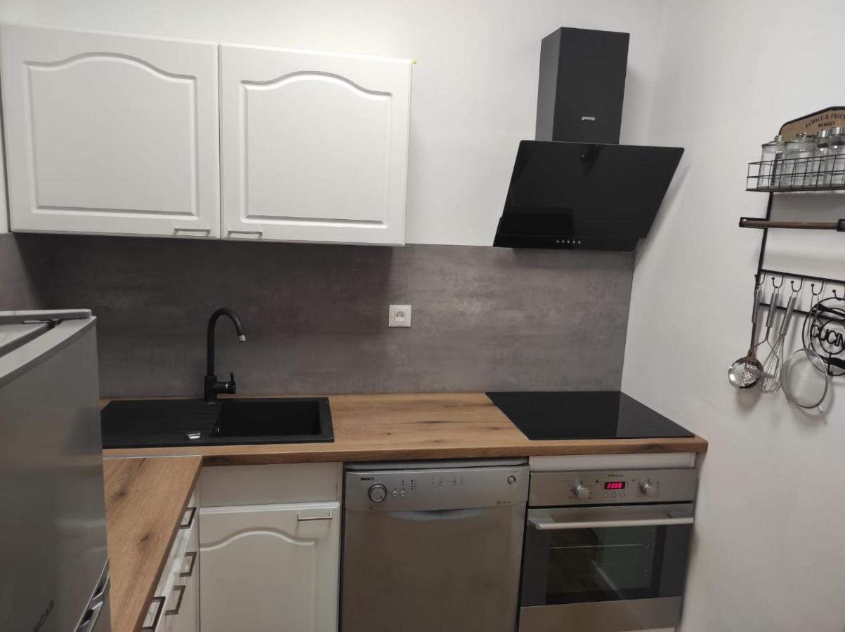 Apartment Ivano Водице Екстериор снимка