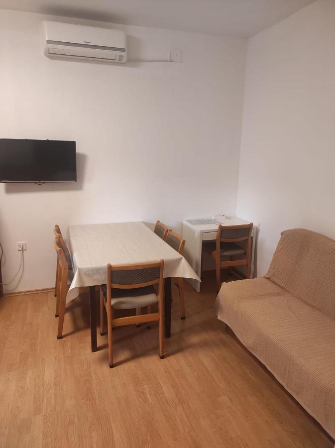 Apartment Ivano Водице Екстериор снимка